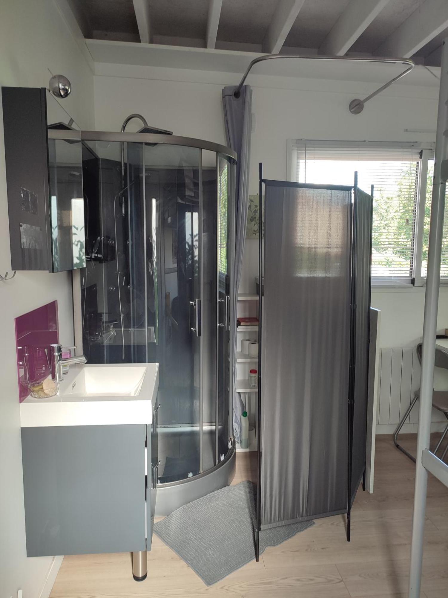 Studio meublé 1 pièce entièrement équipé sans cloisons séparatives Chavagnes-en-Paillers Extérieur photo