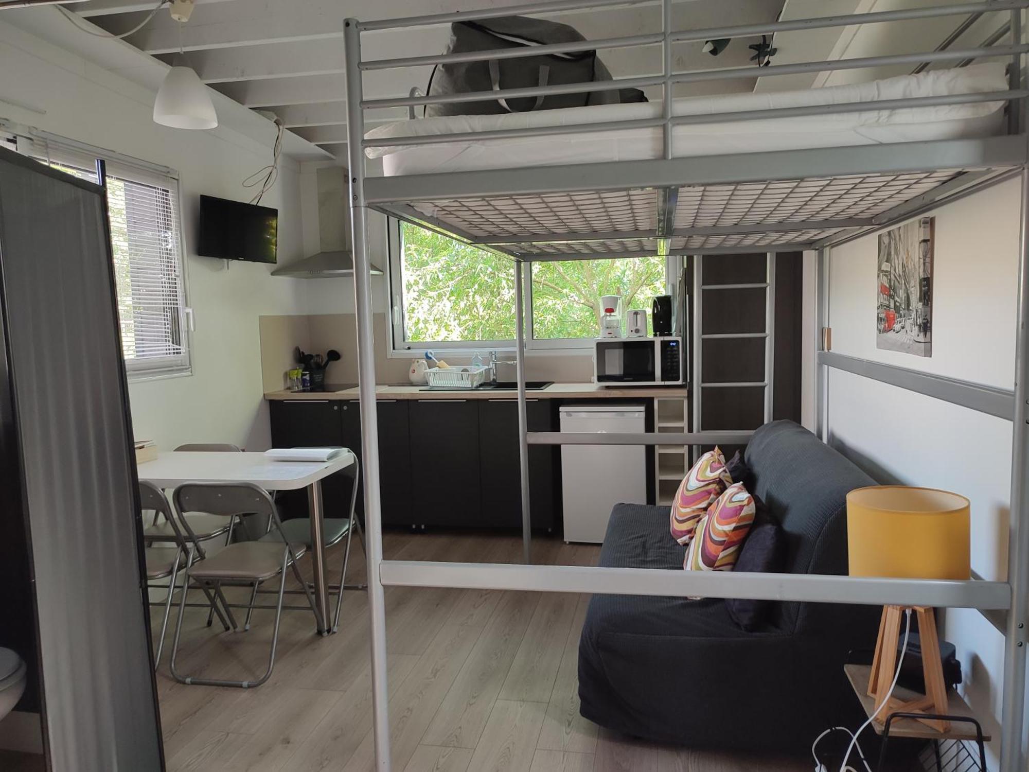 Studio meublé 1 pièce entièrement équipé sans cloisons séparatives Chavagnes-en-Paillers Extérieur photo